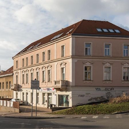 Sunshine Apartment Near The City Center Praga Esterno foto