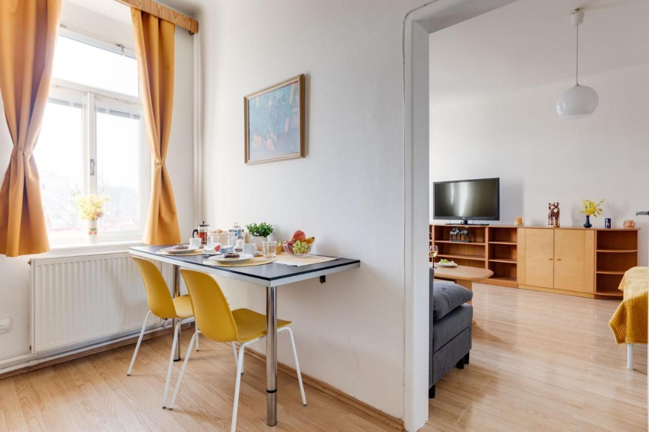 Sunshine Apartment Near The City Center Praga Esterno foto