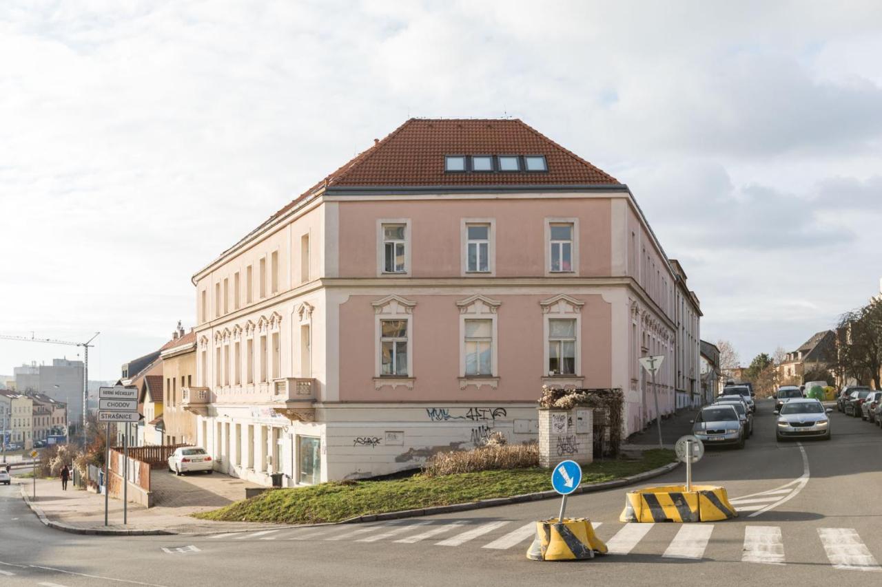 Sunshine Apartment Near The City Center Praga Esterno foto