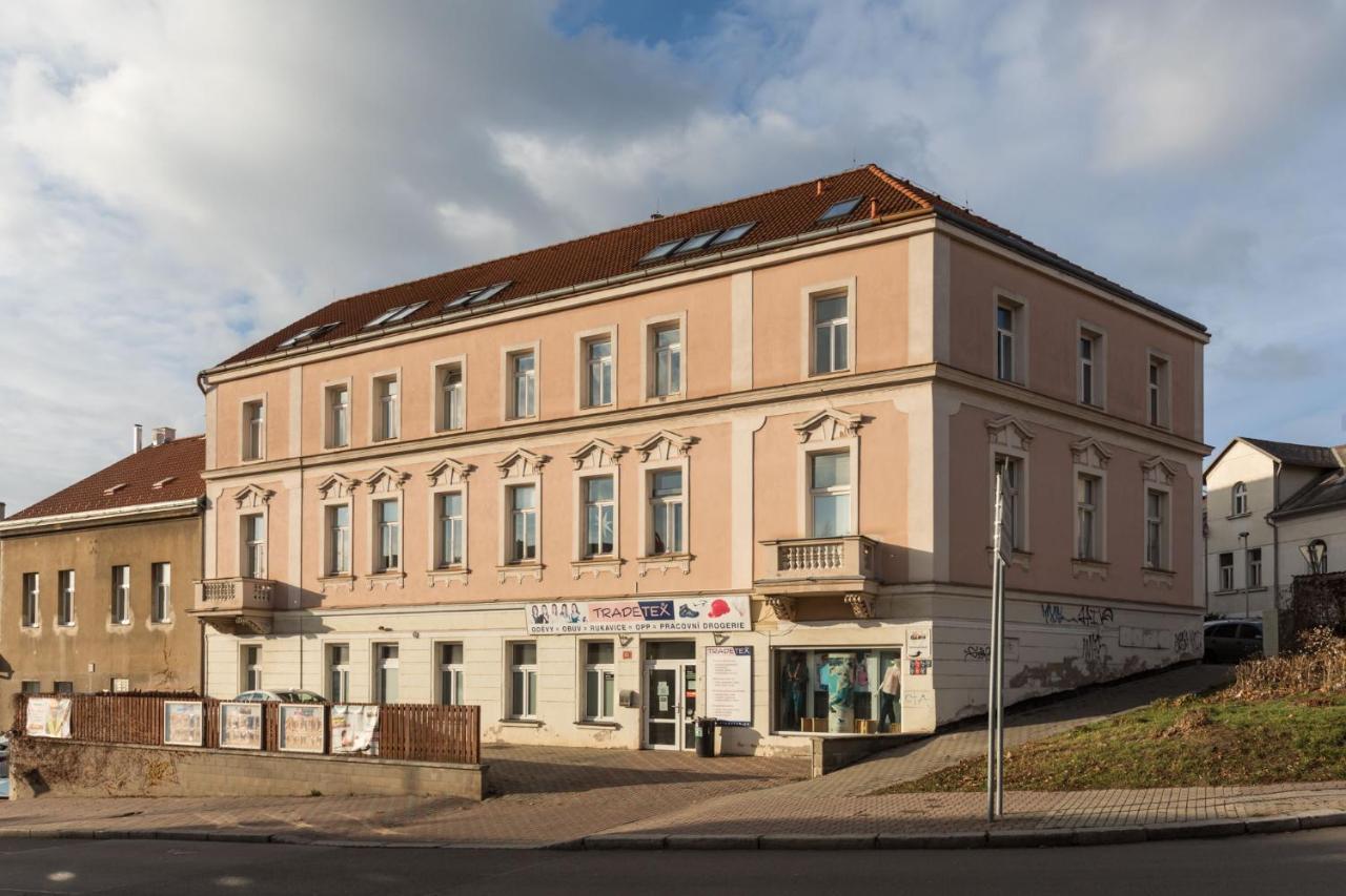Sunshine Apartment Near The City Center Praga Esterno foto